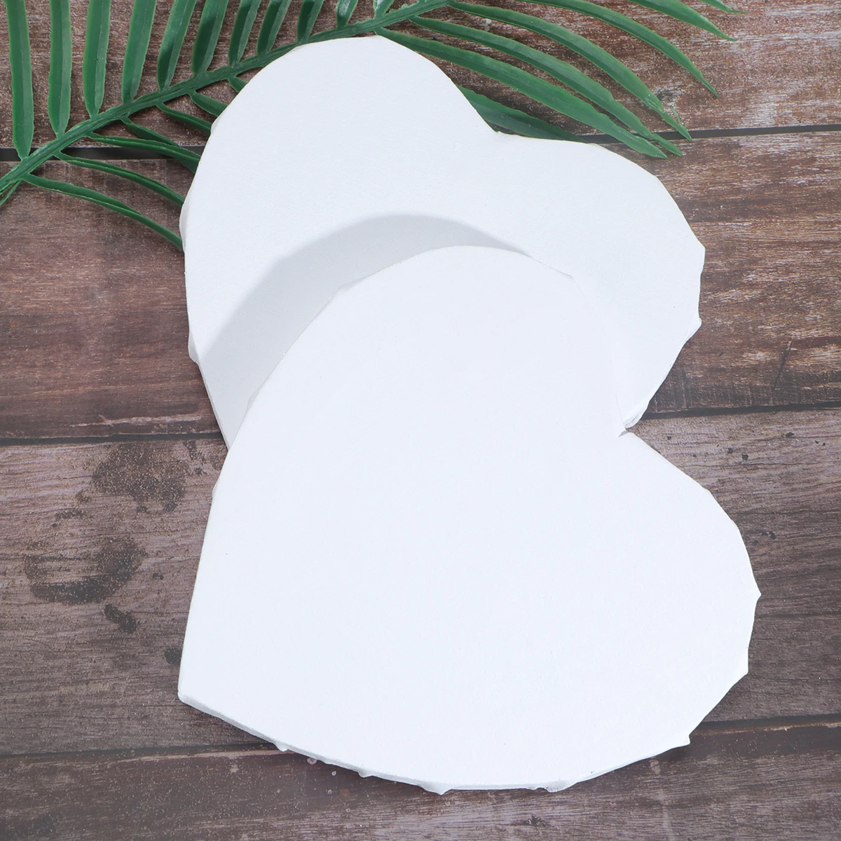 

2Pcs Heart Shaped Canvas Frame Creative Cotton Painting Board Exquisite Detail Fun Drawing Board for Women Men 30Cm