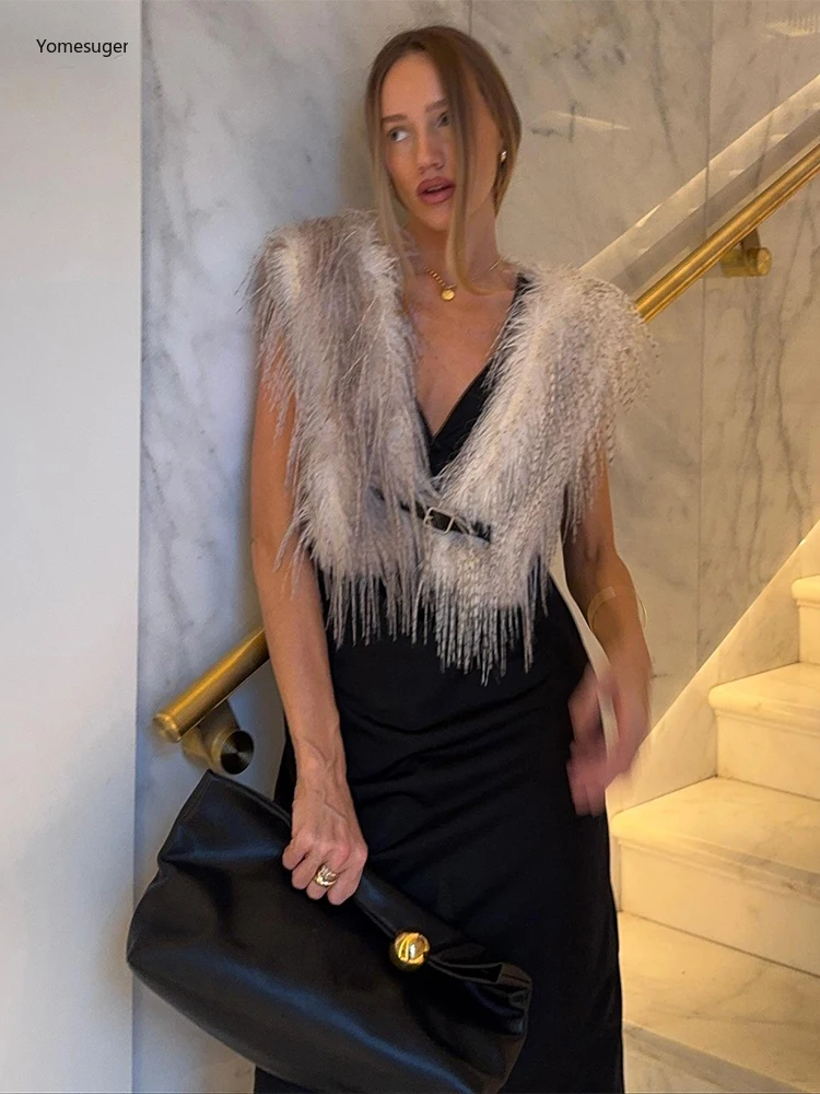 

Yomesugar Luxury Furry Tank Top Women Sexy Backless Halter Leather Belt Sleeveless Shawl Tops Coquette Midnight Party Clubwear