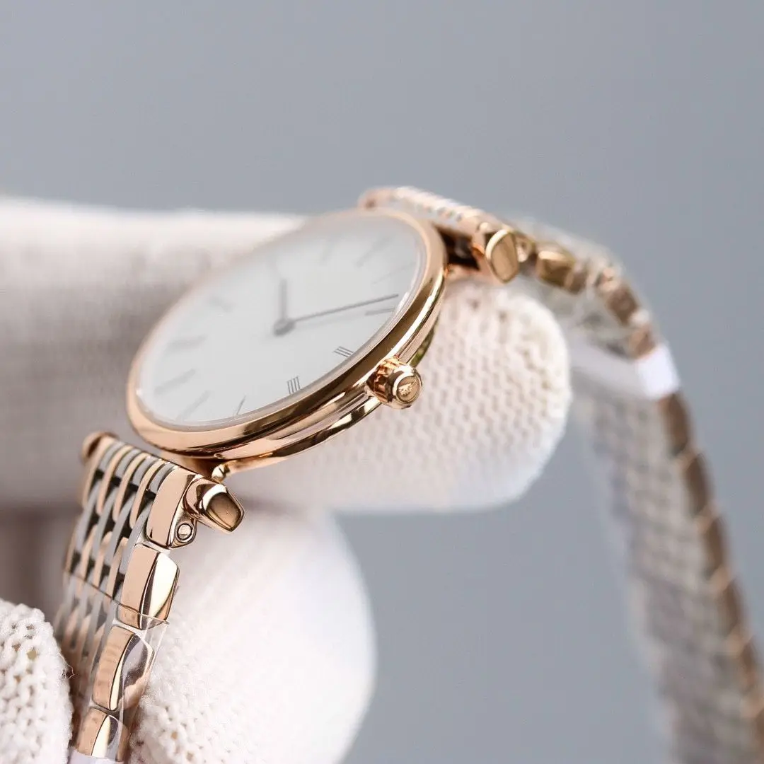 Chic Popular Designer Style Men's Watch Women's Watch Couple Quartz Wrist Watch Large Visible Dial Waterproof Luminous Hands Calendar Display Stainless Steel Strap Travel Office Dating Party Accessory