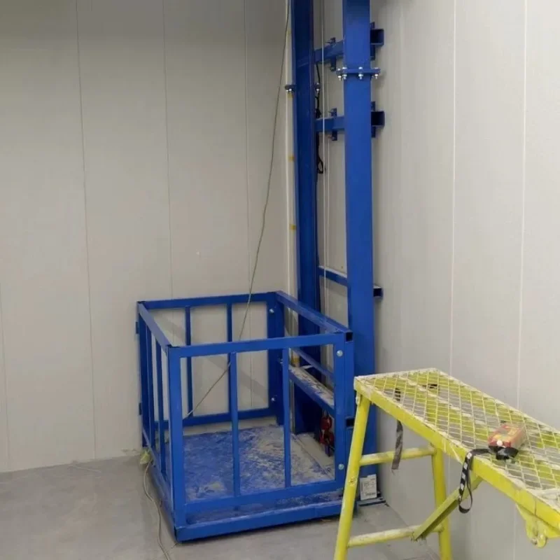 

Небольшой электрический грузовой лифт-монорайл, бытовой склад, заводская подъемная платформа с дистанционным управлением для грузового человека