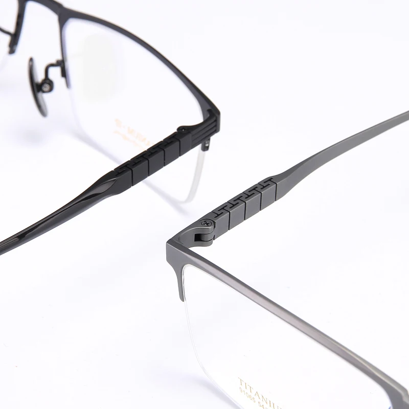 BCLEAR Pure Titanium Spectacle Frame Business Men Fashion Eyewear 2022 New Male Classic Half Rim Optical Prescription Eyeglasses