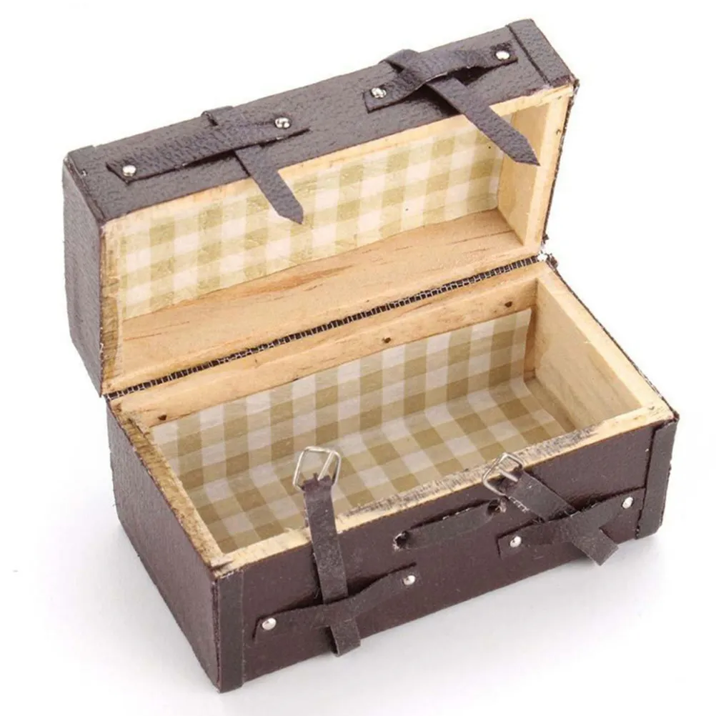 

2 шт. миниатюрных винтажных чемоданов, масштаб 1:12, декор для кукольного домика, гладкая поверхность, маленький размер, деревянный кейс, украшение для мини-дома