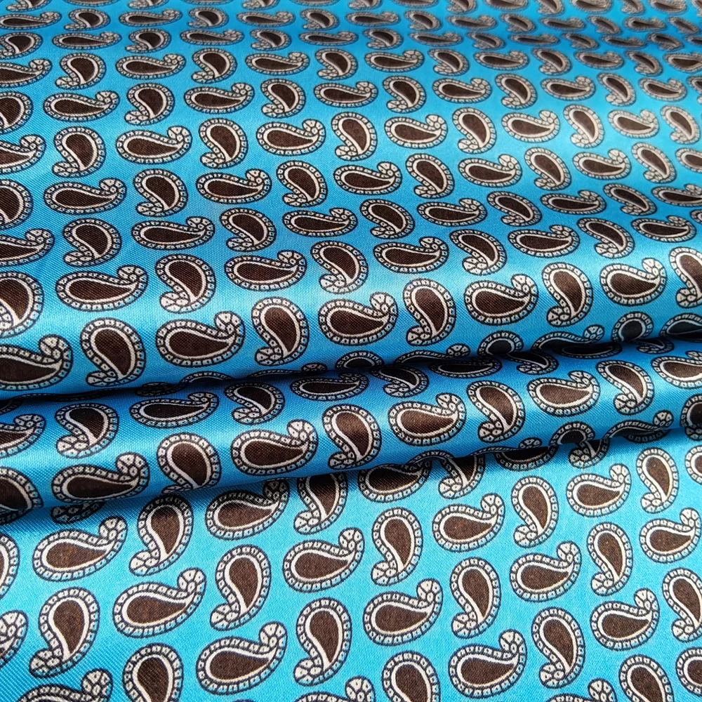 1 Meter x 1,48 Meter ethnischer Paisley-Stoff für Schal, Hut, DIY, seidiger Satinstoff – Detail 6