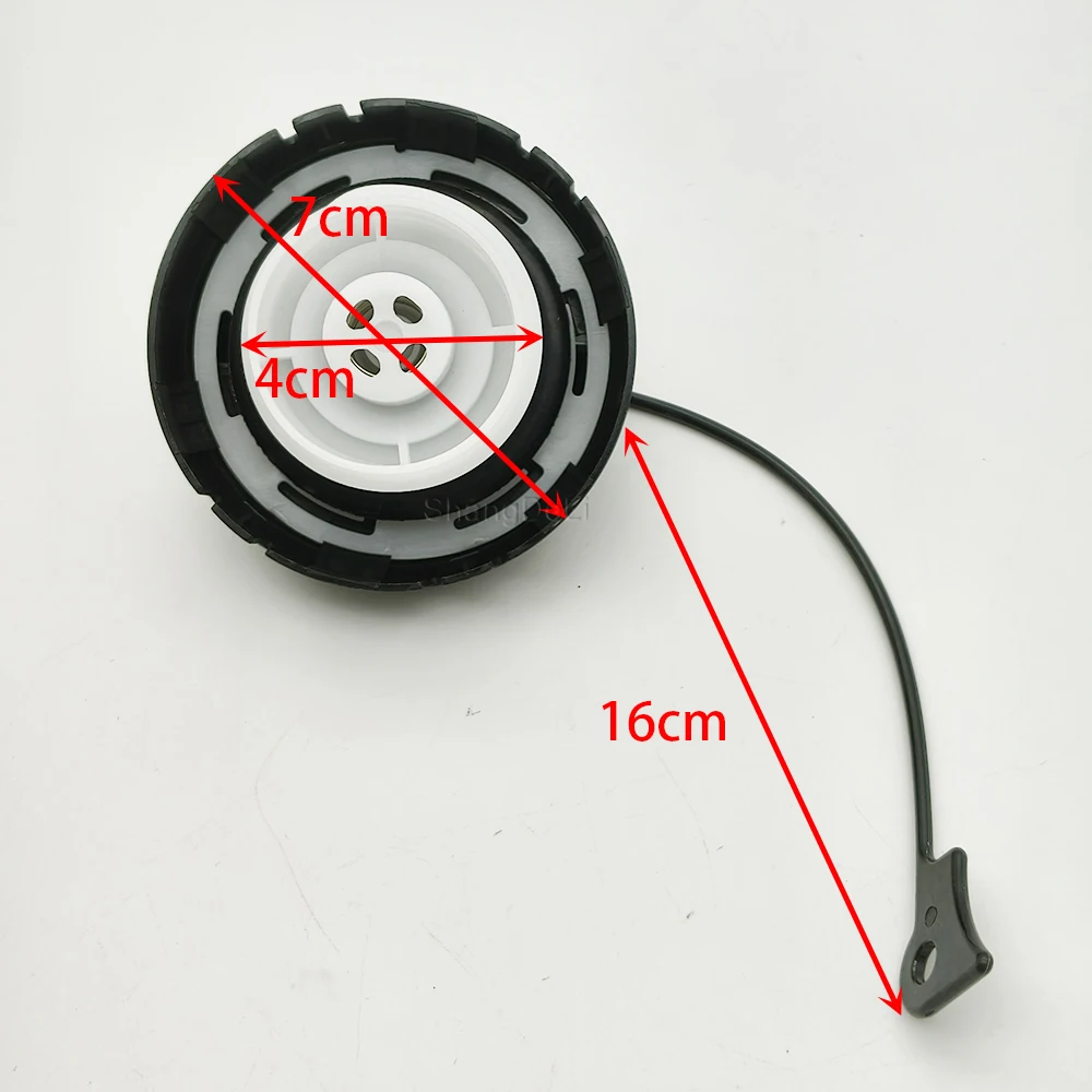 Petrol Fuel Gas Oil Tank Filler Cap Cover With rope Inner Tank Covers Compatible for Mitsubishi Pajero Montero Shogun