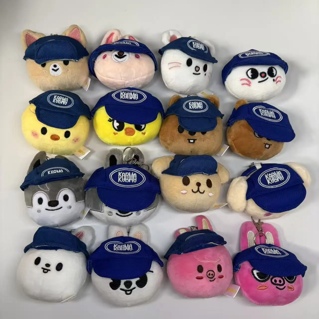 

SKZOO Stray Kids Keychain Banglchan Felix Idol Same Style Bean Eyes SKZ Fans Gift Plush Animal Doll TXT Keychain Children's Toy