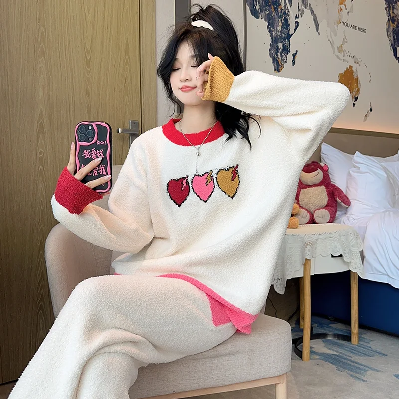 

Winter New Coral Fleece Warm Women Pajamas Cute Pajamas with Hearts Fashion Round Neck Splice Women's Home Suit Soft Sleepwear