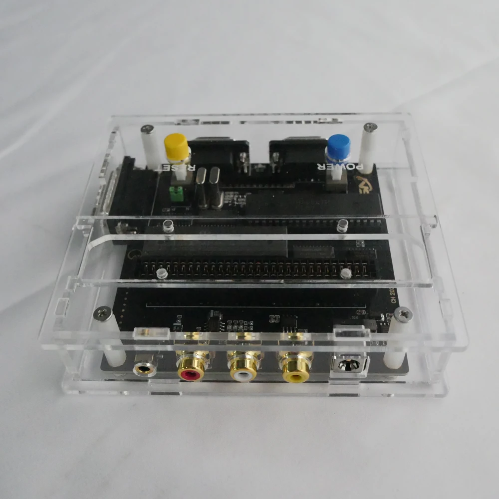 Mini AV-FC game console supports N-system and P-system chips and supports 15-pin expansion port