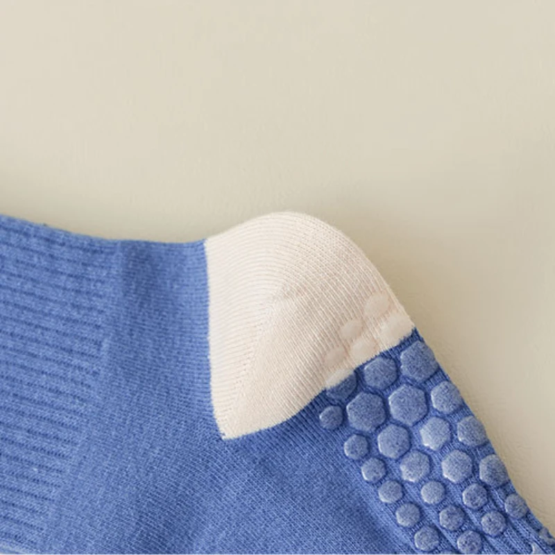 Chaussettes de yoga mi-mollet en coton à double couche, chaussettes de sport spéciales, chaussettes de sol pour la danse, le fitness et