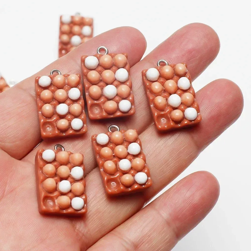 10 stücke Simulierte Ei Box Lebensmittel Charms Harz Anhänger für Ohrringe Halskette Schlüsselbund Schmuck Machen Liefert Diy Puppe Zimmer Erkenntnisse