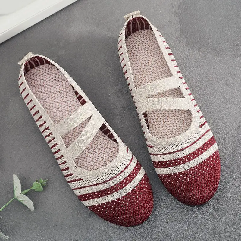 Women 2026 Summer Traditional Cloth Shoes Slip on Breathable Soft Sole Casual Mom Walking Flats