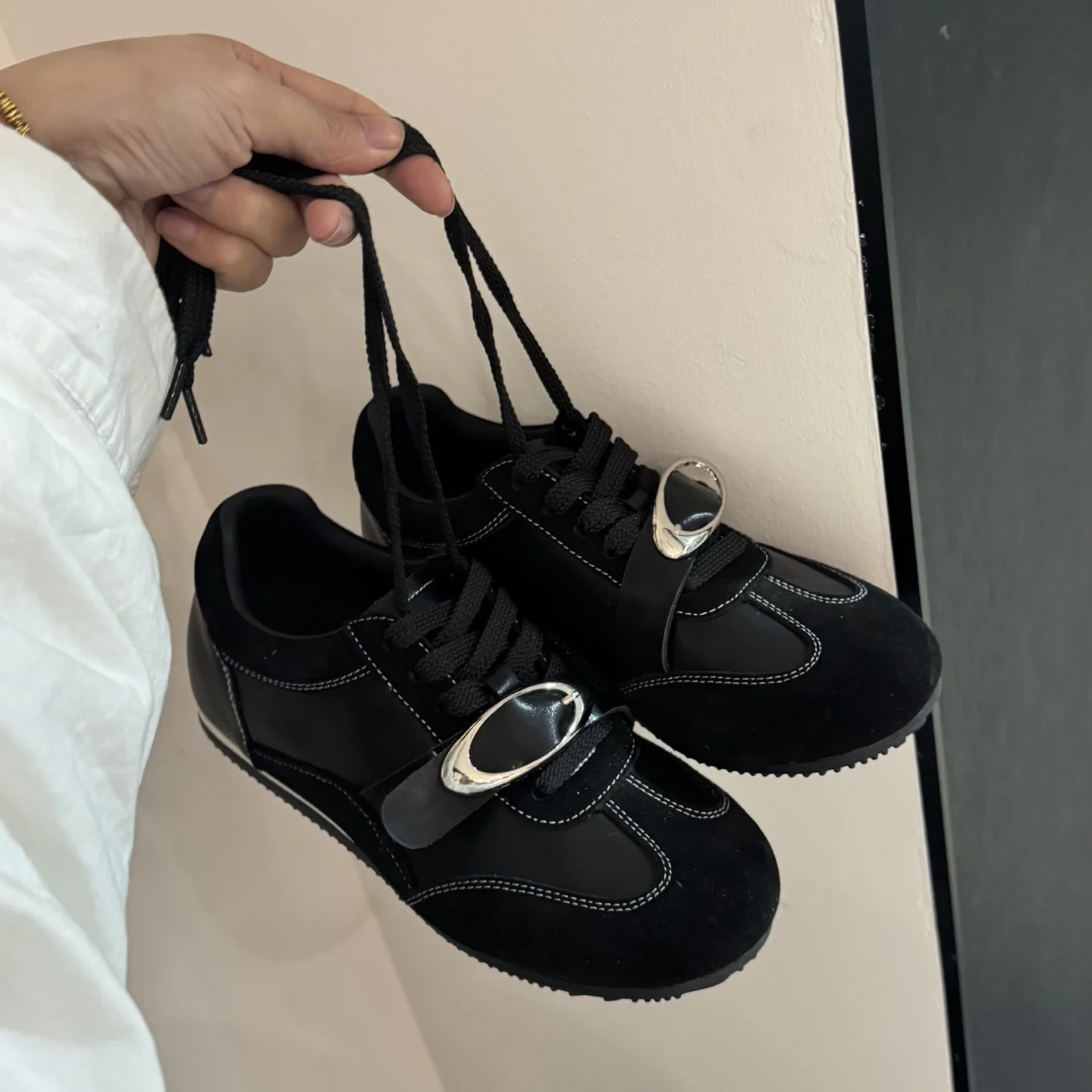 comfortable-thick-bottom-polka-dot-women's-deqin-shoes-black-versatile-casual-spring-season-low-top-round-toe-rubber-sole