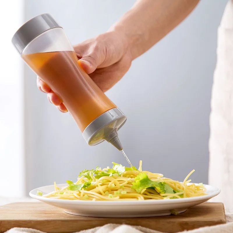 1PC Squeeze Sauce Bottle Large Diameter 350ml Sauce Bottle Plastic Salad Sauce Squeeze Bottle for Household Kitchen Gadgets