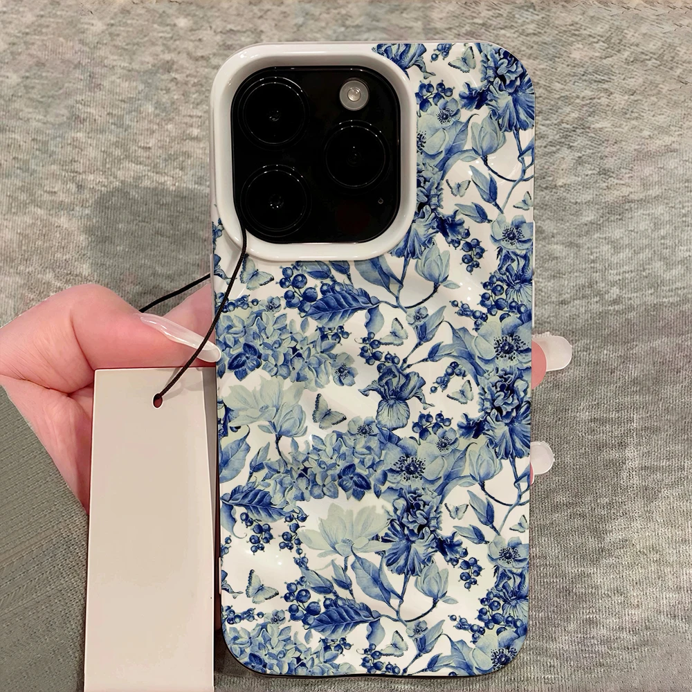 Blau-weiße Porzellan-Kunst-Handyhülle für iPhone 17 16 15 14 13 12 11 Pro Max 14 Plus 17Air Faltenwellen-Soft-Silikonhülle – Detail 12