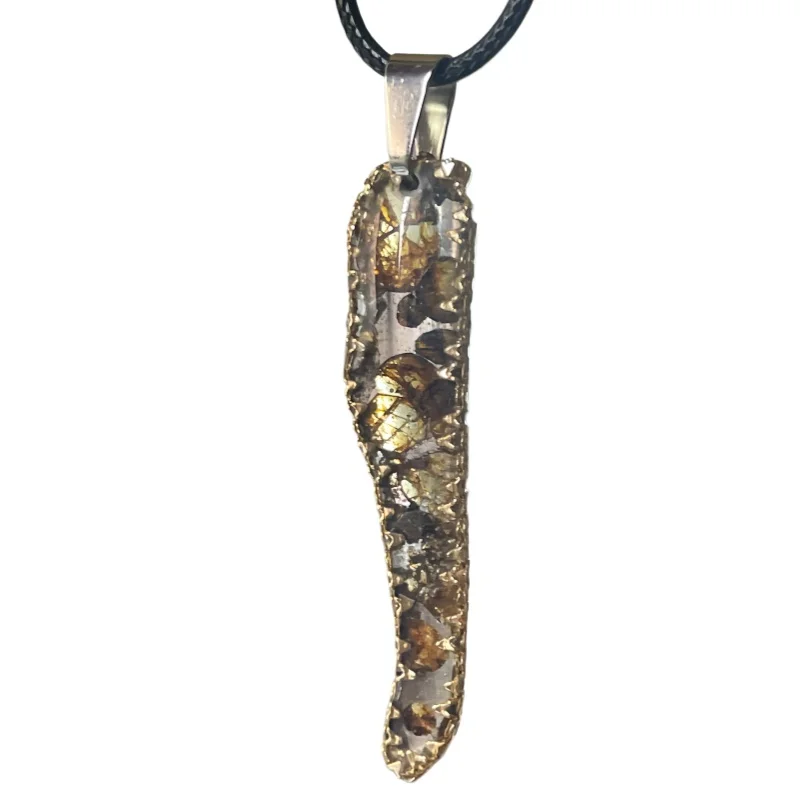 3.6g Seymchan Olive Meteorite manual Pendant Olive Meteorite Natural Olive Meteorite Necklace Pendant Specimen Collection- LB142