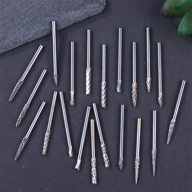 1 pièce de fraise rotative en carbure de tungstène, tige de 3 mm, outil de meulage et de gravure pour le traitement des métaux et des plastiques