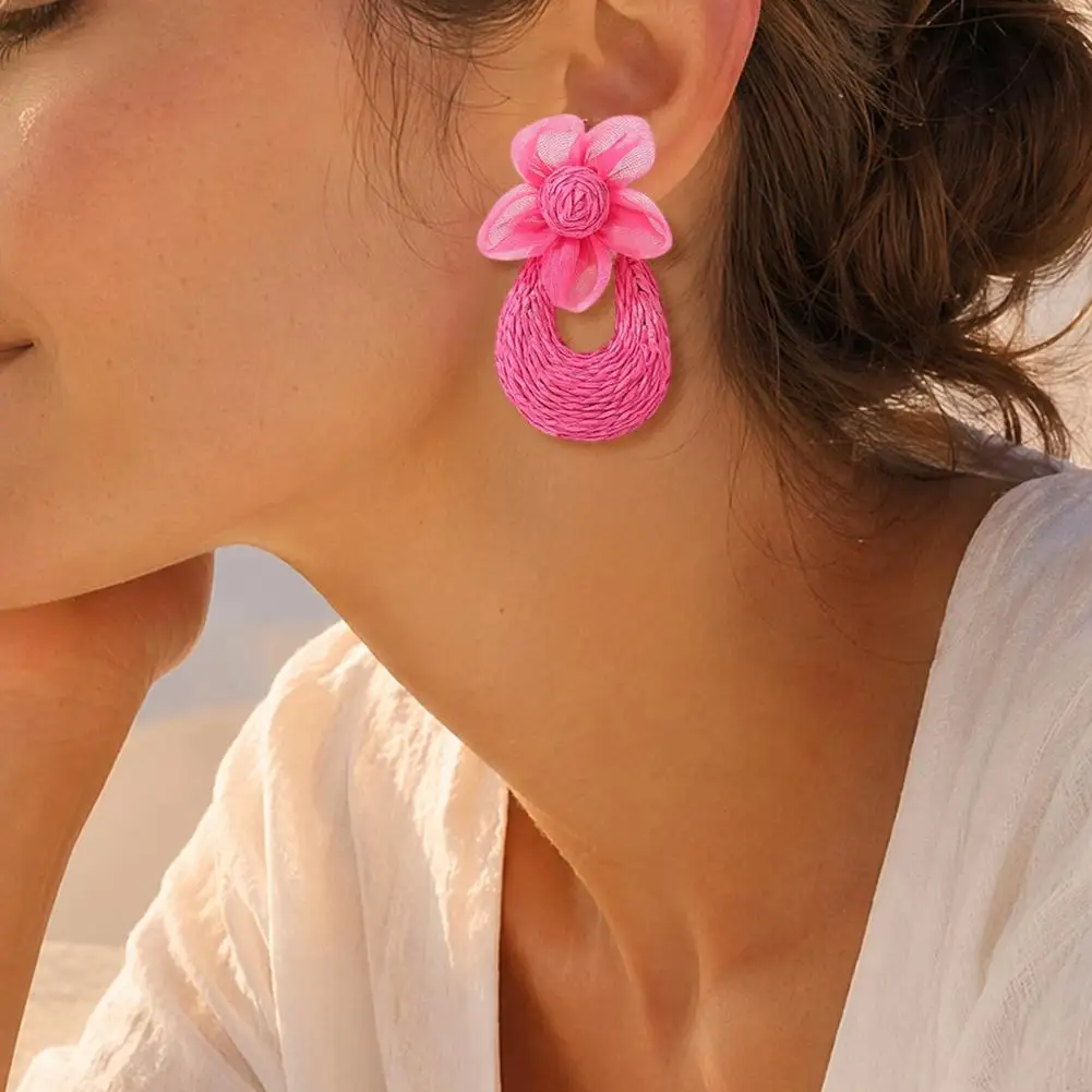 Handwoven Boho Earrings Boho Raffia Flower Drop Earrings Handmade Rattan Statement Dangle Jewelry Summer Beach for Women