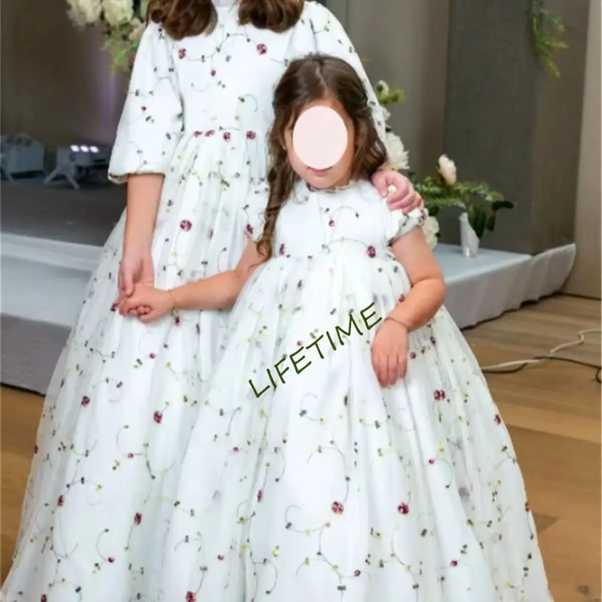 

Customized Customized Embroidered Lace Flower Girl Dresses for Wedding Elegant High Waisted Children's Party Gown Princess Commu