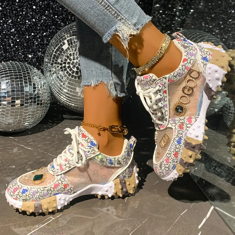 

Mesh Outdoor Sneakers Embroidery Luxury Crystal Designer Shoes Rubber Nail Anti Slip Running Shoes Comfortable Shoes