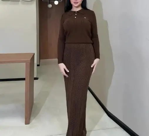 

2025 autumn and winter new women's fashionable and elegant top slim fit high waist skirt two-piece set