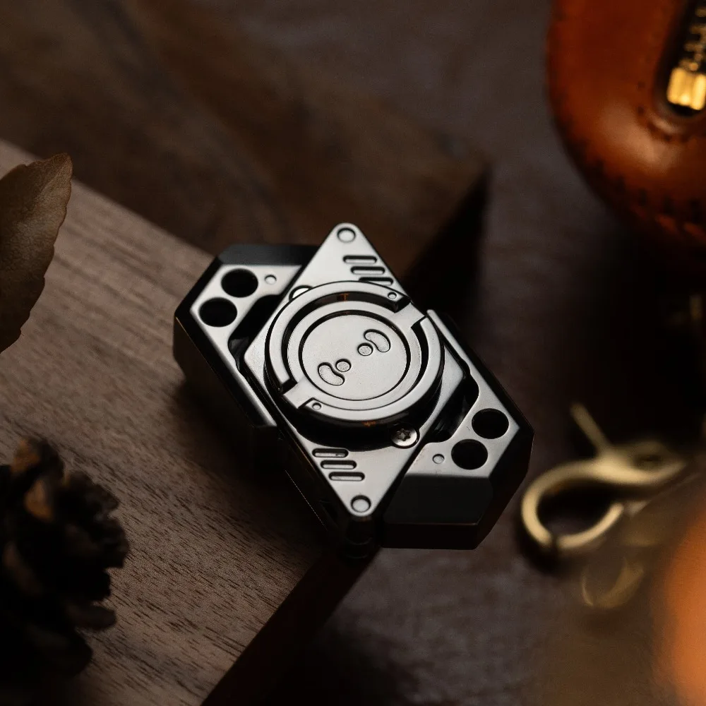 9 Hand EDC Fidget Spinner Fingertip Gyro Decompression Toy Limited Edition Giocattoli Magnetici Fidget Spinner Fingertip