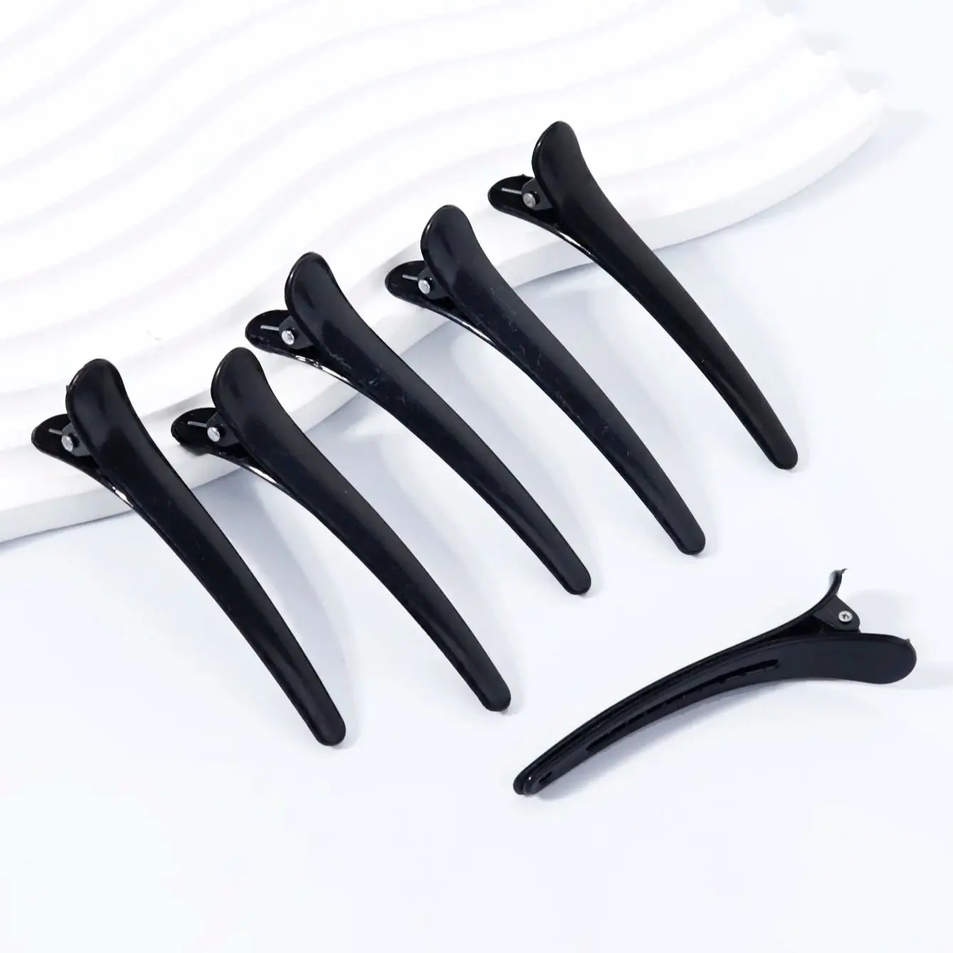 

6 pieces/set of smooth styling hair clips,made of plastic material,hair salon style hair clips,Special for real hair wigs