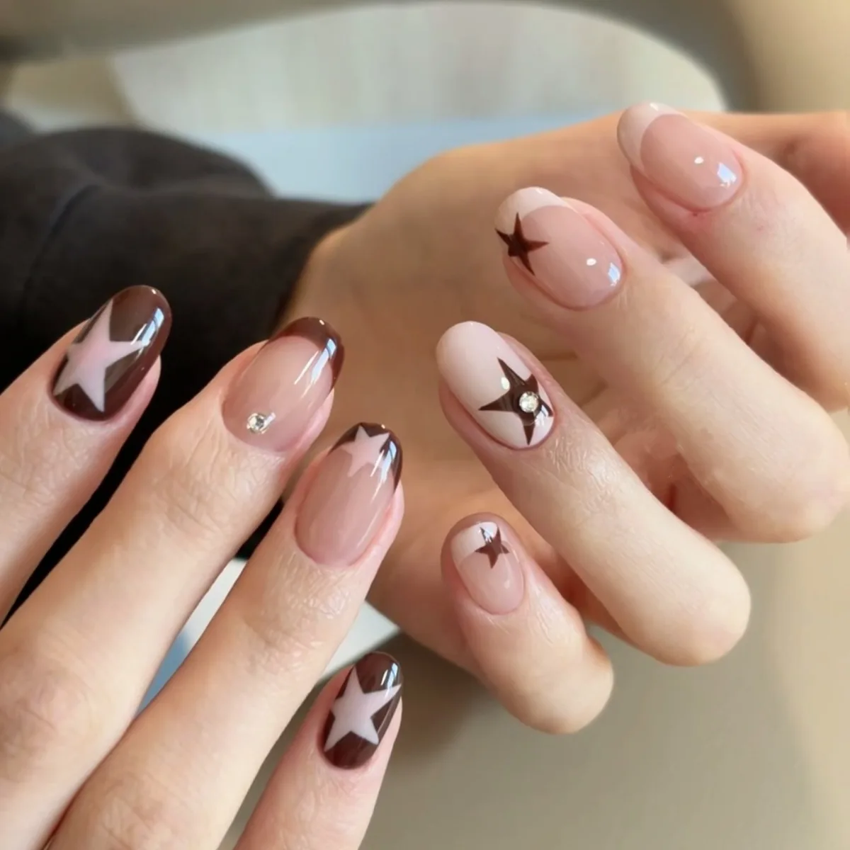 

10pcs Handmade French Short Press On Nails Milk Coffee Color Star Design Y2K Fake Nail Wearable Nail Art Tips for Girls