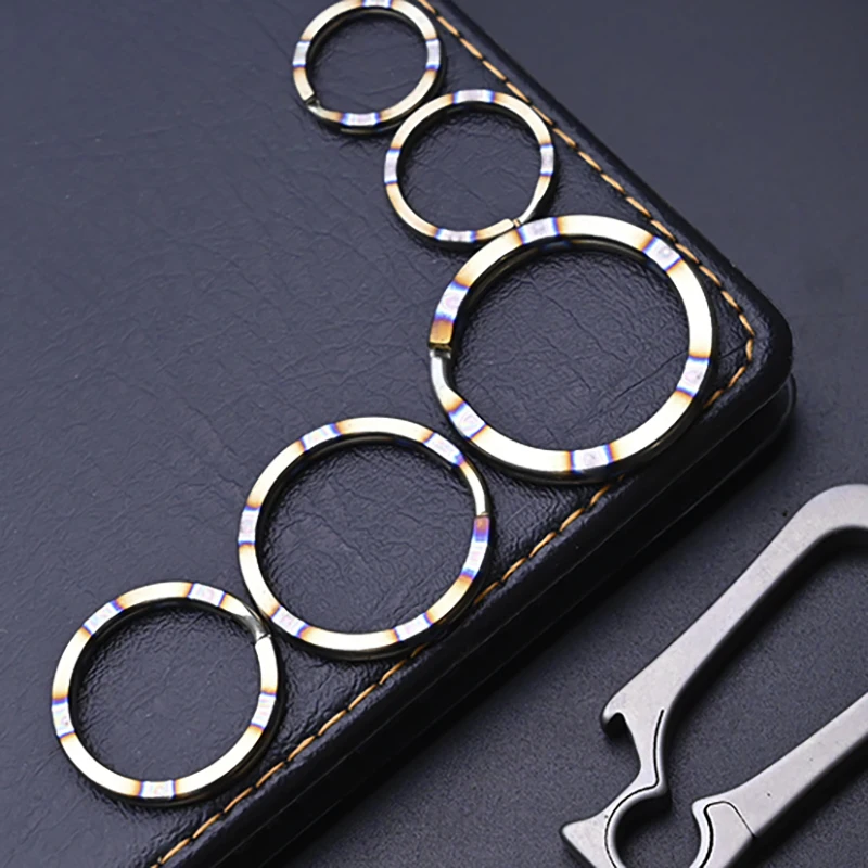 New Super Light Pure Titanium Key Ring Calcined Flame Texture Key Ring Titanium Alloy Men CAR Key Ring Wholesale