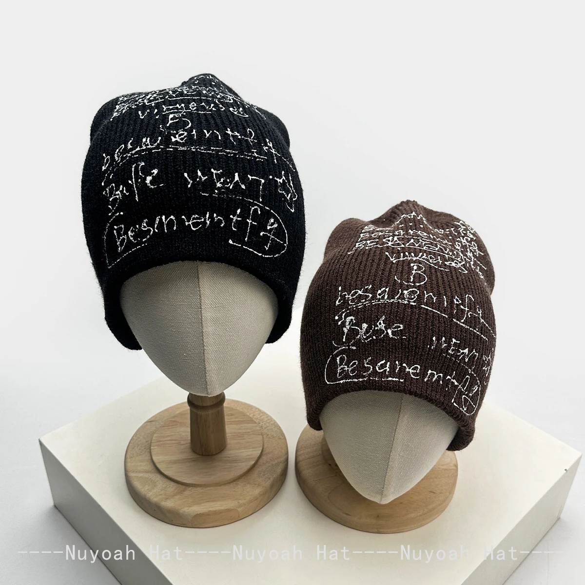 New Men Women American Personal Hand-drawn Letters Knitted Hats Warm Retro Versatile Niche Beanies Color Block Fashion Outdoor 2