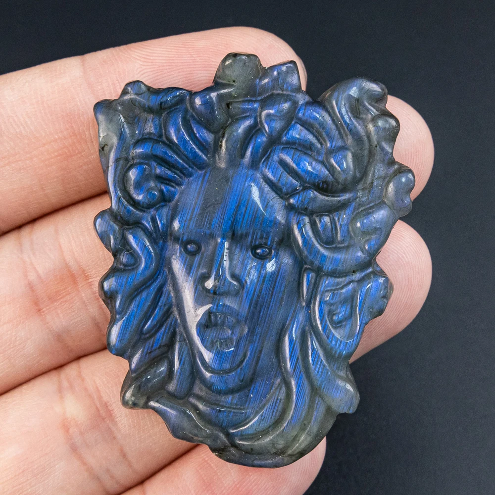 1Pcs Luxury Labradorite Pendant with Blue Flash Medusa Engraving Pendants Gemstone Necklace for Elegant Women Jewelry Making DIY