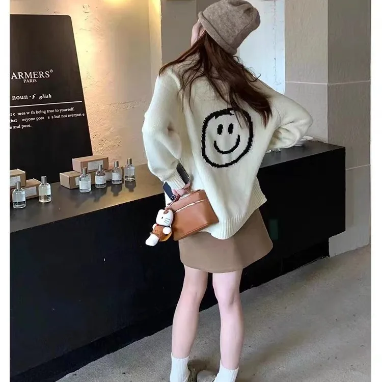 

2024 Spring New Korean Niche Brand OOO Fun Smiling Face Collar Double Zipper Sweater Jacket for Couples Sweater Women