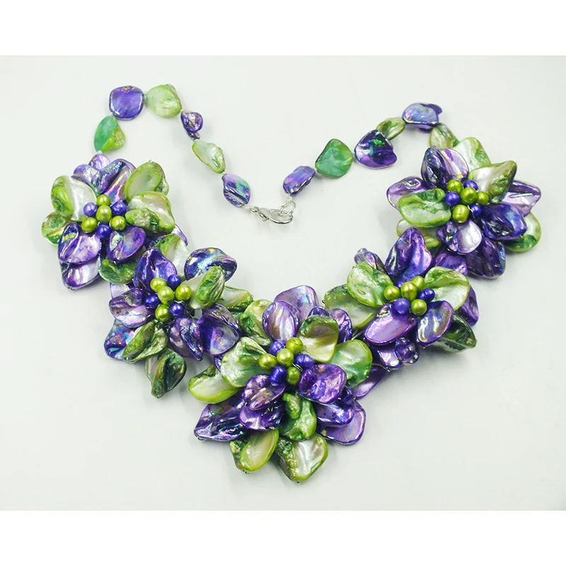 Charm. DIY hand woven natural shell flower necklace. Dress up fashionable women party Classic jewel