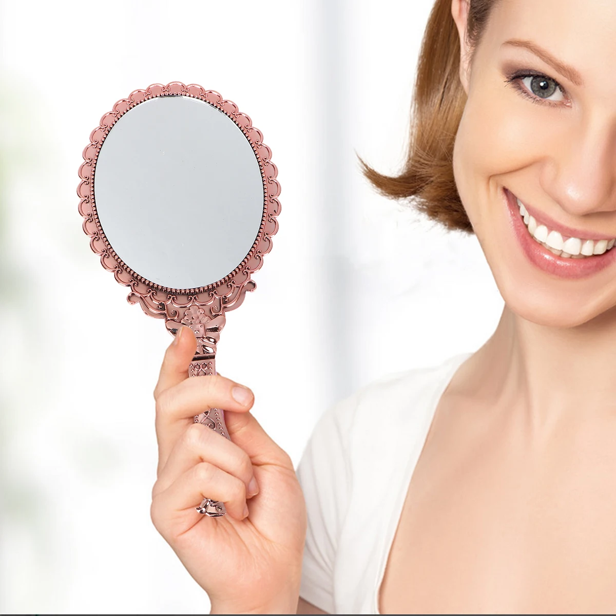 

2Pcs Portable Vintage Handheld Mirror Retro ABS Glass Material Anti-Slip Carving Handle Exquisite Workmanship