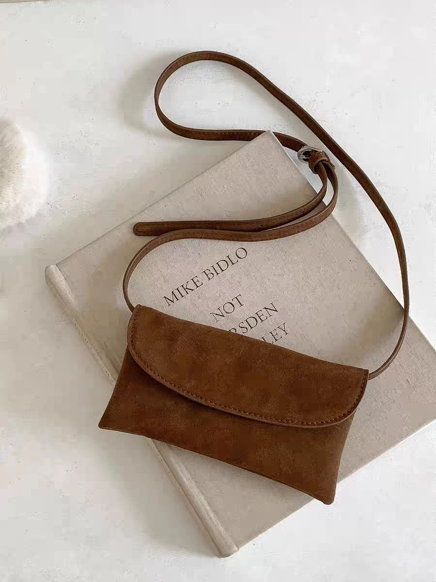 

Lightweight Suede Flip Cover Mobile Phone Bag for Women Crossbody Purse Simple Color Key Holder Autumn Winter New Sle