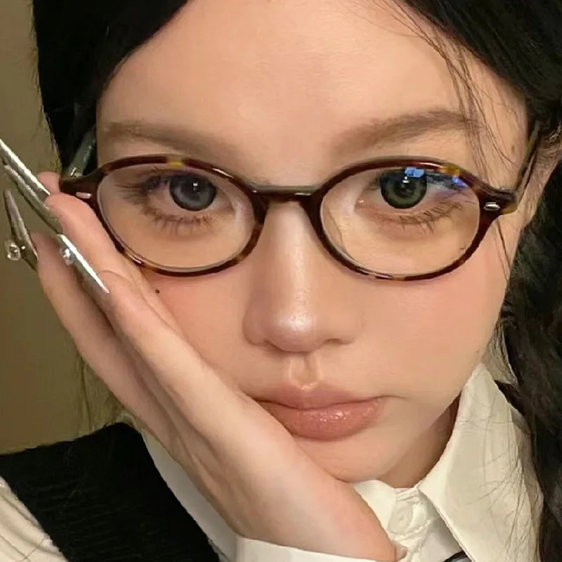 1 Stück sortierte ovale Retro-Brille mit Nietendetail, Anti-Blaulicht-Brille für den täglichen Gebrauch
