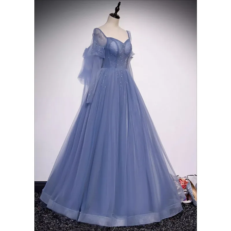 Vestido de noite, performance de piano, atmosfera de banquete, textura sofisticada, gaze colorida, atmosfera de fada, vestido longo azul floresta