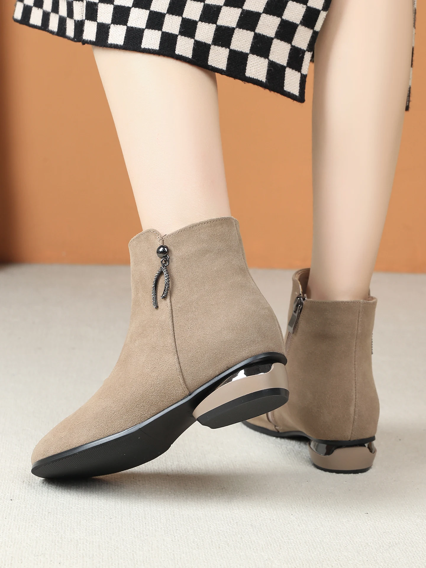 bottes-pour-femmes-bottes-douces-a-talon-bas-en-cuir-de-coton-doublees-de-fourrure-bottes-chaudes-style-coreen-bout-rond-fermeture-eclair