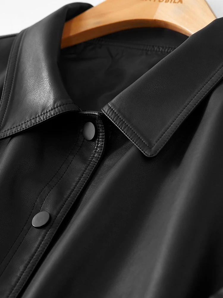 เสื้อคลุมหนังทรงหลวมแบบยาว สไตล์แฟชั่นสำหรับผู้หญิง ดีไซน์ใหม่ล่าสุดสำหรับฤดูใบไม้ร่วง  ทำจากหนังแท้  ใช้งานได้หลากหลาย