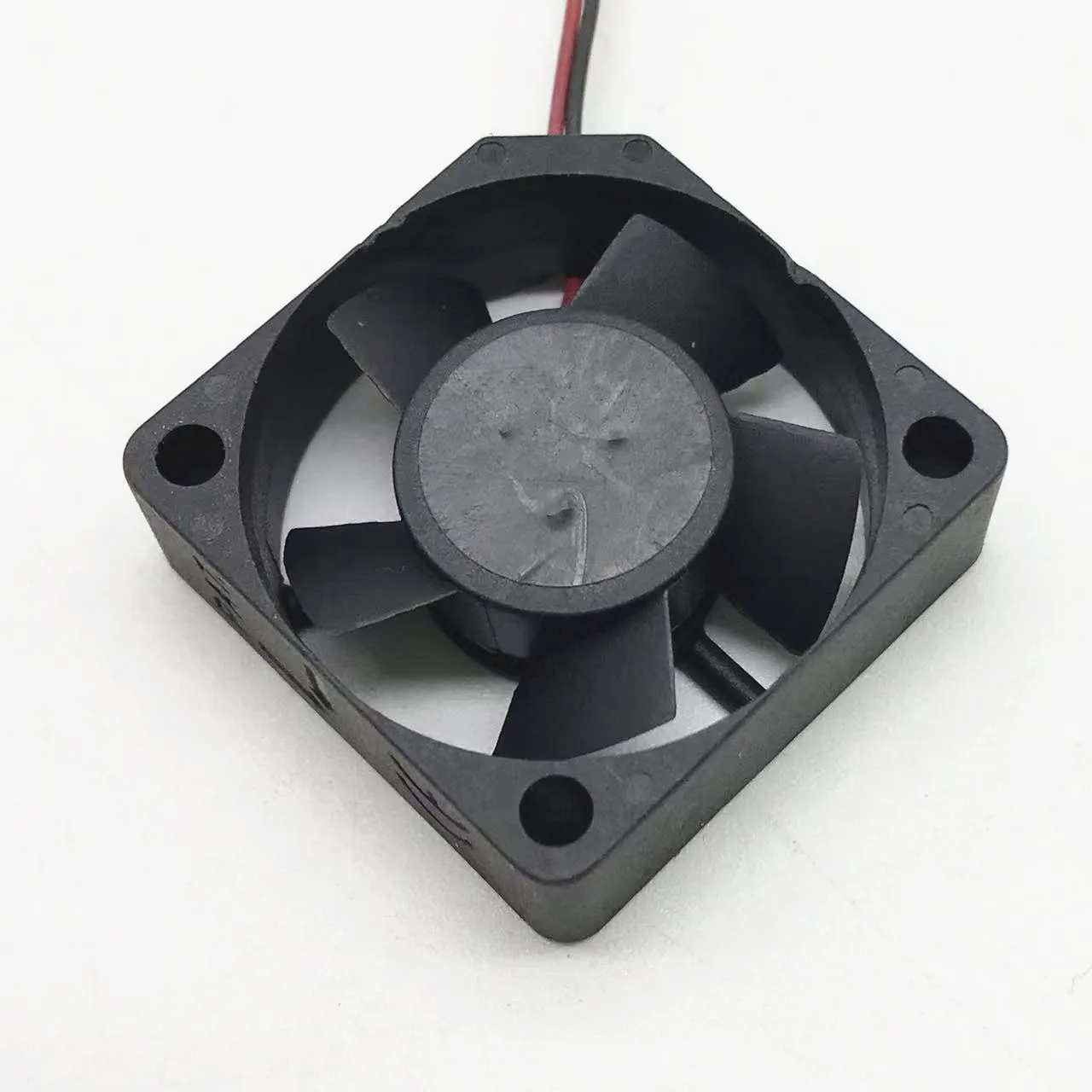 SUNON GM1203PFV1-8 GN DC 12V 1.0W 30x30x10mm 2-Wire 30x30x10mm Server Cooling Fan