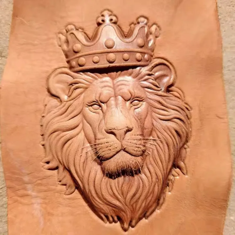 3D Lion Head Leather Stamp Embossing Mold ,Crown Lion King Metal Stamp Leather Carving Stamper DIY Leather Craft Tools Stamping