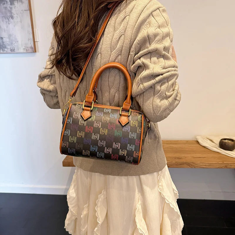 

Новая женская сумка — простой дизайн с монограммой, высококачественная текстурная сумка через плечо в стиле ретро