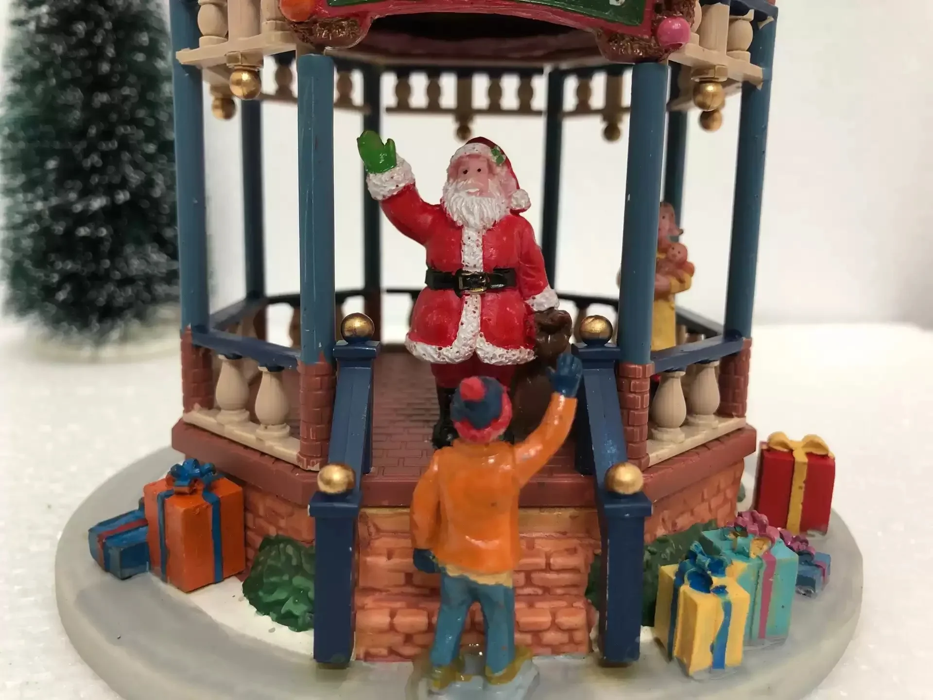 Merry Xmas Hand Painted Ceramic House Building Christmas Scene Figurine Pavilion Figures Home Furnishing  Desk Decoration Gift
