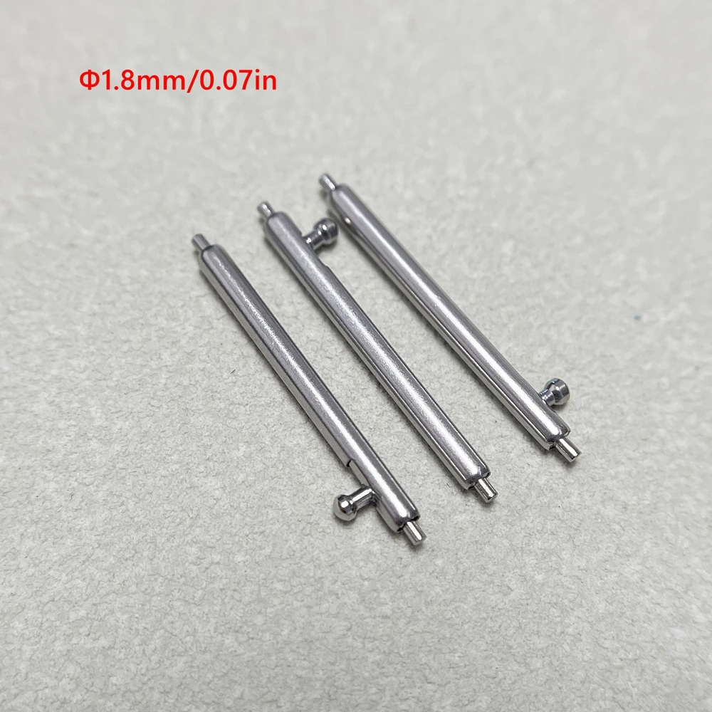 يحتوي مفتاح الساعة على عروة سريعة التحرير، يد تلسكوبية زنبركية بقطر 1.5/1.8 مم وعمود تثبيت الحزام الفولاذي