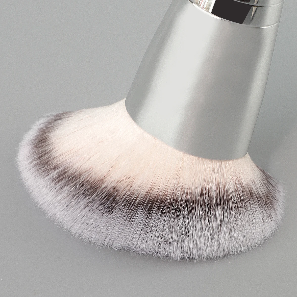 1 قطعة فرشاة ماكياج مزدوجة الرأس فرشاة كريم الأساس فرشاة كريم الأساس المستديرة فرشاة كونتور برأس مسطح #4