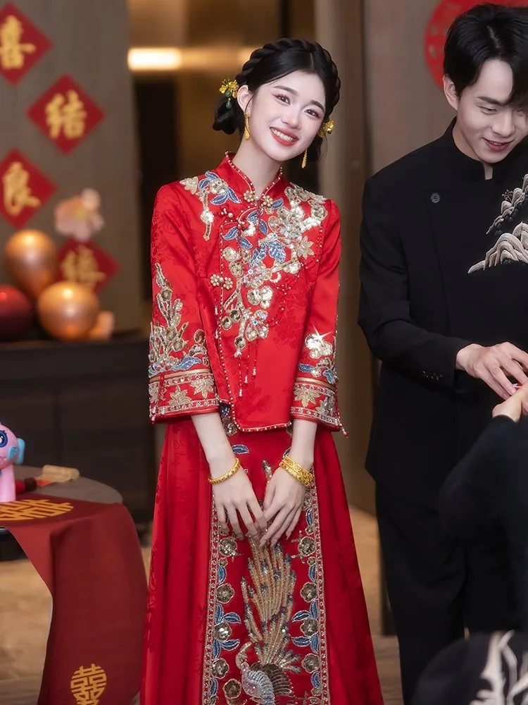

New Chinese-style wedding dress for brides attire banquet and toasting style