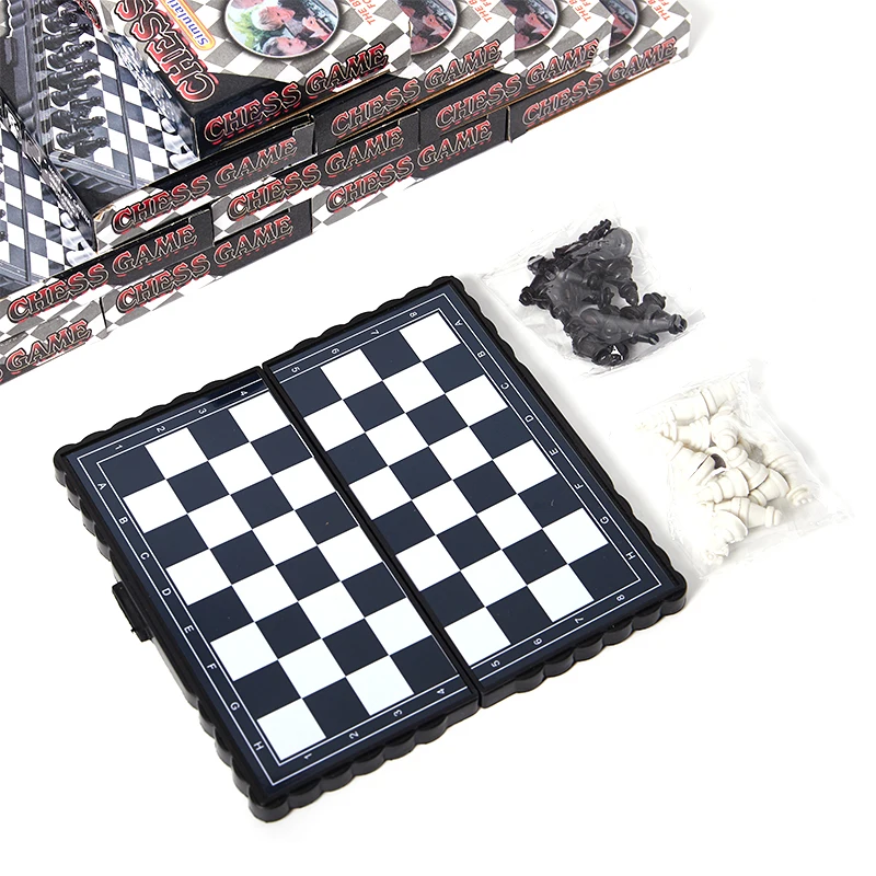 1 Juego de Mini ajedrez internacional de plástico, tablero de ajedrez magnético plegable, juego de mesa portátil para el hogar y al aire libre, juguetes para niños, peso ligero