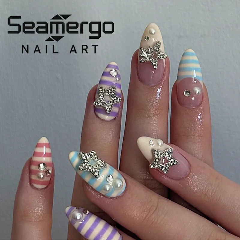 24 faux ongles en forme d'amande avec des rayures colorées en 3D, des perles, un design français en diamant, à presser, doux, délicats, amovibles, manucure