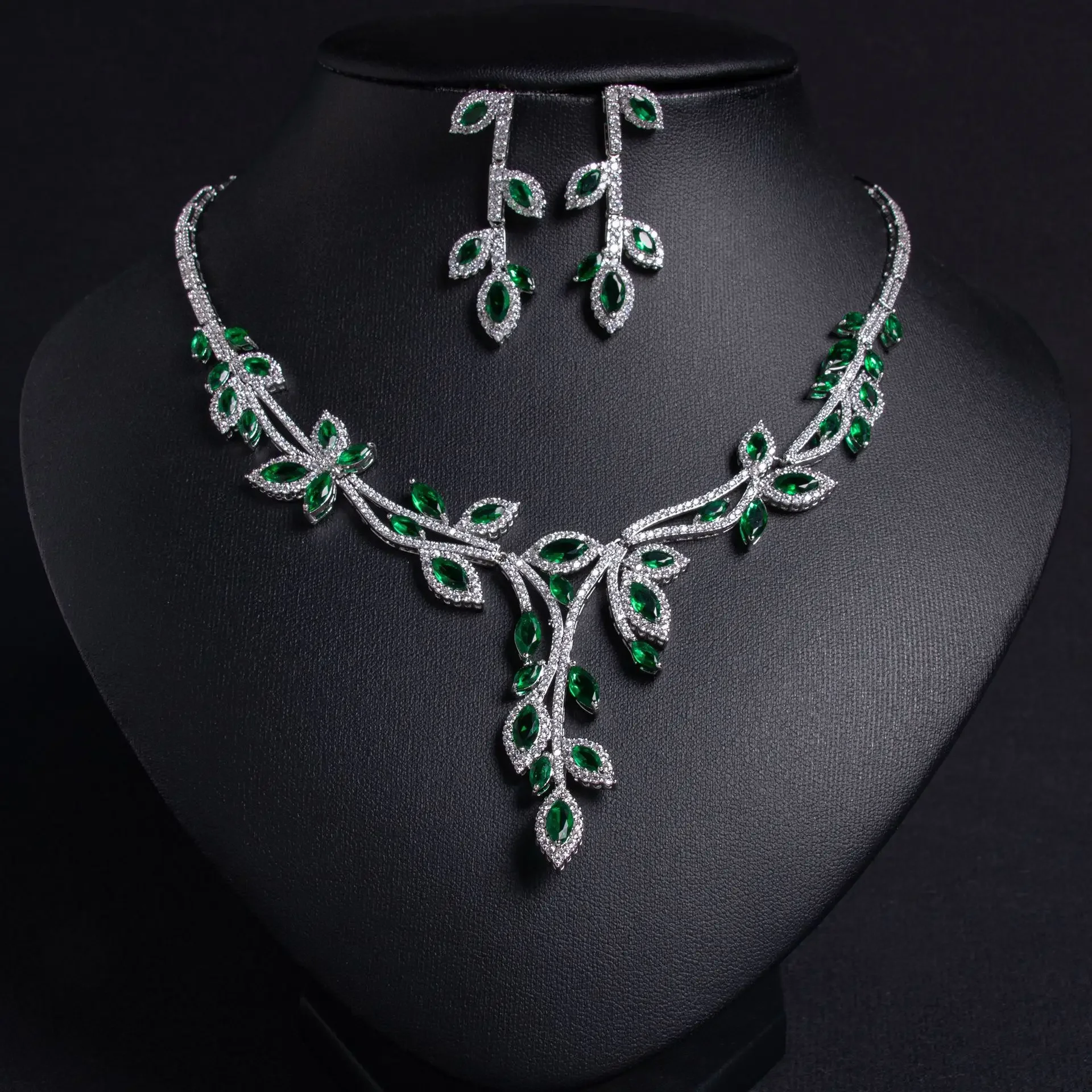 

Cubic Zirconia Bridal Jewelry Sets For Wedding Dubai Indian Necklace And Eearring Sets For Women Leaf Pendant Necklace Jewellery