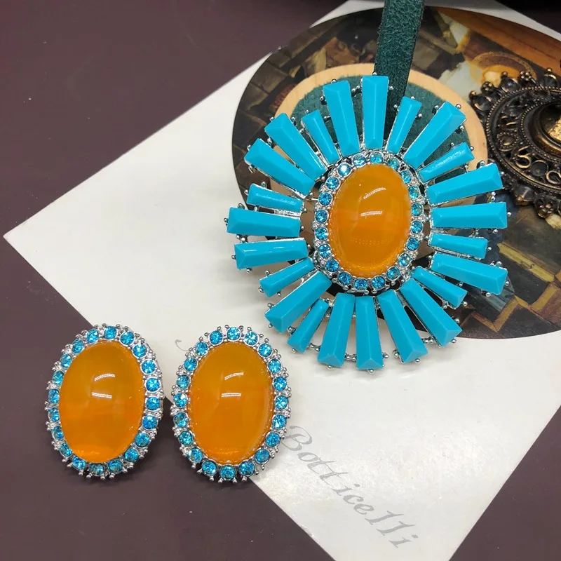 Medieval Vintage Jewelry Retro Fashion Luxury Jewelry Mint Green Long and Narrow Resin Oval Orange Stone Brooch Earring Set