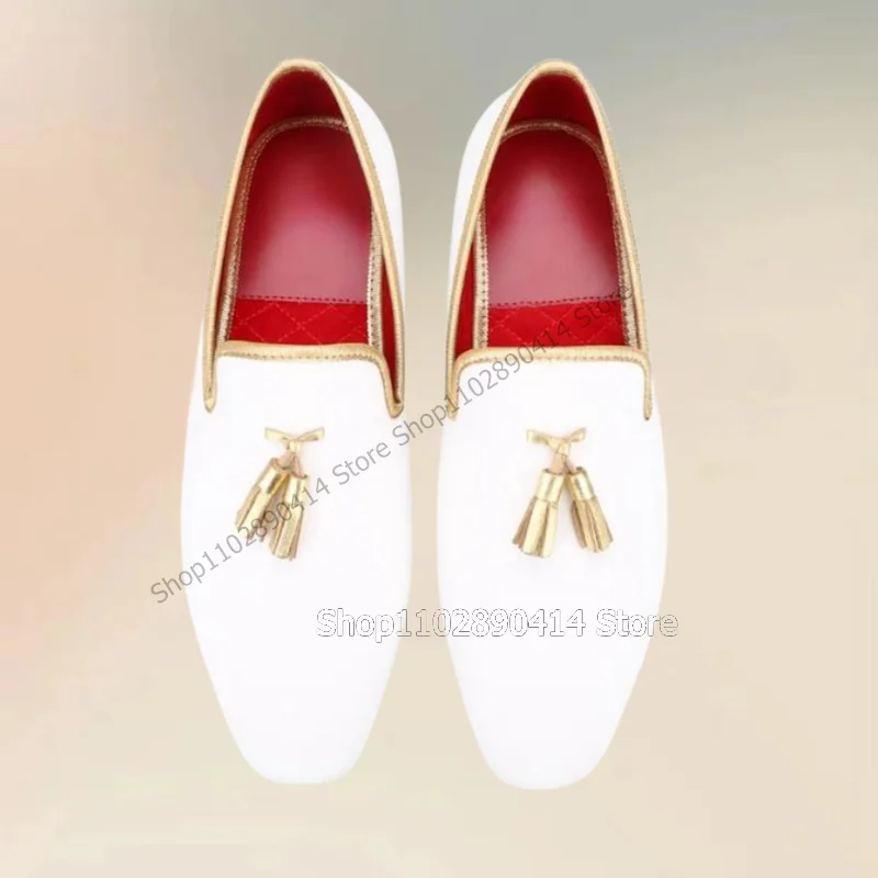 Gold Tassels Decor White Low Top Men Loafers Fashion Slip On Men Shoes Luxurious Handmade Party Feast Banquet Men Casual Shoes