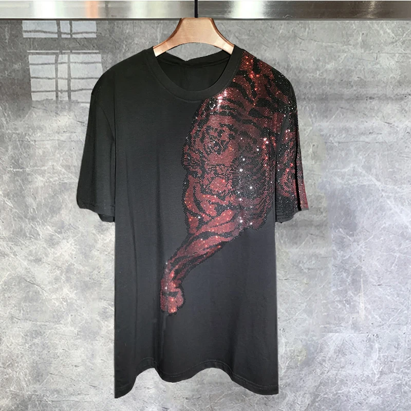 

2023 Men Summer O-neck Short Sleeve T-shirt Top High Quality Animal Rhinestones Tshirt Men Social Club Outfits Tee Shirt Homme